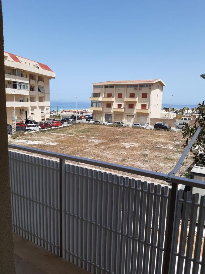 Suite Fronte Spiaggia - 50M Dalla Spiaggia Trapani Exterior photo